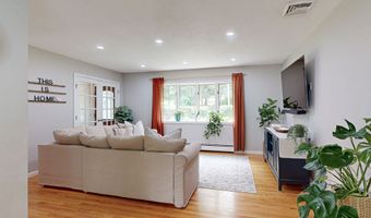 13 Birch Rd, Danbury, CT 06811