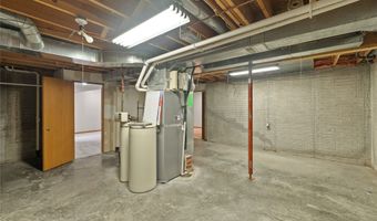 725 11th St SE, Altoona, IA 50009