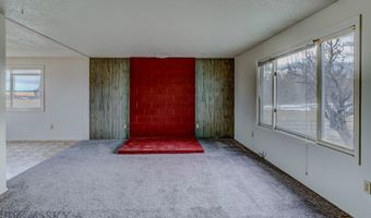 297 Big Timber Loop Rd, Big Timber, MT 59011