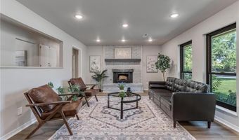 1902 SE Lawrence St, Bentonville, AR 72712