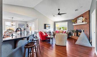 13 Greenridge Ln, Bentonville, AR 72712