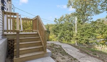 551 Chestnut St 1, Athol, MA 01331