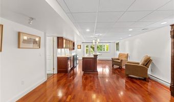 27 Eagle Dr, North Kingstown, RI 02852