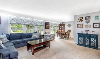 63 Hunters Ln, Amherst, NY 14221