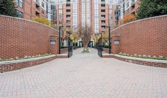 1021 N GARFIELD St 318, Arlington, VA 22201