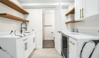 325 OGLETHORPE St NW, Washington, DC 20011