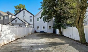 13 MEADOW, Bayonne, NJ 07002
