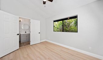 87-3205 Guava Rd, Captain Cook, HI 96704