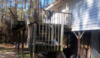 8845 DOWNEY St, Bayou La Batre, AL 36509