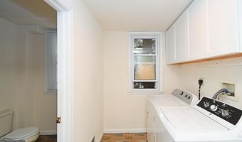 210 S CHESTNUT St, Ambler, PA 19002