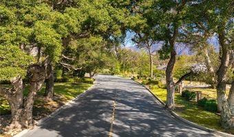 1539 Rodeo Rd, Arcadia, CA 91006