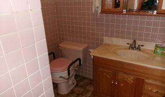 256 W Post St, Bloomfield, IN 47424