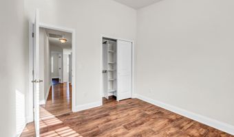 10 Putnam Ln 10, Danbury, CT 06810