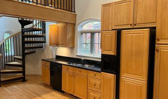 8904 GRANT St, Bethesda, MD 20817