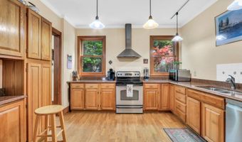 654 Main St, Antioch, IL 60002