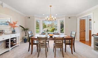 25 CARSDALE Dr, Belle Mead, NJ 08502