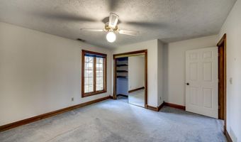 101 Highland Dr, Bardstown, KY 40004