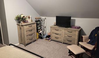 128 E Montford Ave, Ada, OH 45810