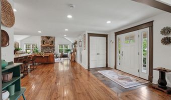 6600 Dye Rd, Akron, NY 14001