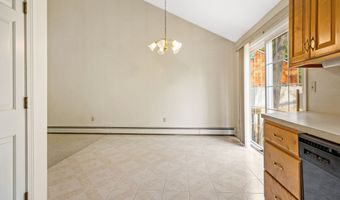 34 Fairlawn St, Bristol, CT 06010
