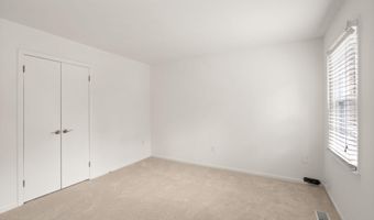 8470 NICOLE Ct, Annandale, VA 22003