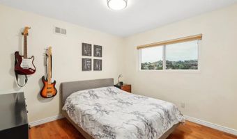 768 Sonrisa St, Solana Beach, CA 92075