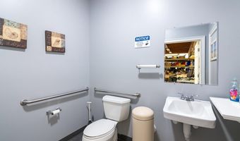 376 Dry Bridge Rd H1h2, North Kingstown, RI 02852