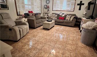 762 Glendale St, Alice, TX 78332