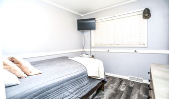2119 SE 12th Ave, Aberdeen, SD 57401