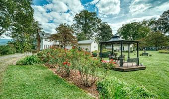 1194 Main St, Andrews, NC 28901