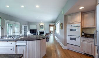 370 Northrop St, Bridgewater, CT 06752