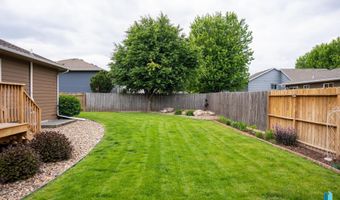 204 W Mountain Ash St, Brandon, SD 57005
