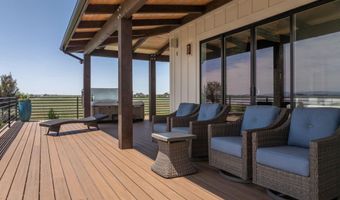 281 Lakeshore Dr, American Falls, ID 83211