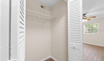 4312 LAKE UNDERHILL Rd 19-B, Orlando, FL 32803