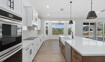 1688 E Creek Canyon Rd, Phoenix, AZ 85086