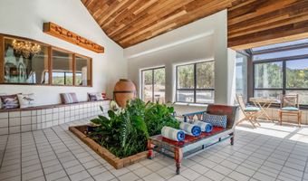 35 Arroyo Vis, Arroyo Hondo, NM 87571