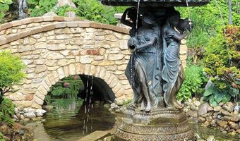 7750 Silverthorn Dr SE, Ada, MI 49301