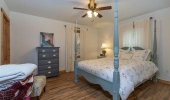 67 Hemlock Dr, Almond, NC 28702