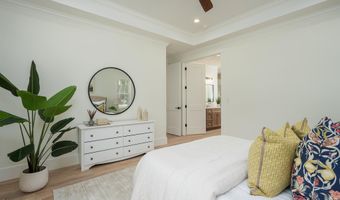 13 Woods Ln, Beaufort, SC 29907