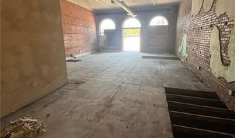 12 ZEBULON St, Barnesville, GA 30204