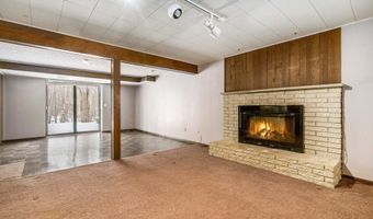 1276 Kuehnle Ct, Ann Arbor, MI 48103