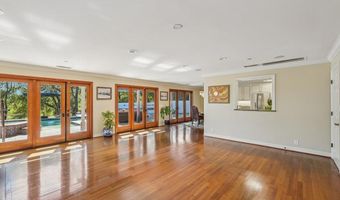 707 S Live Oak Park Rd, Fallbrook, CA 92028