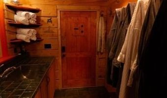 18552 Twenty Mile Rd, Adel, OR 97620
