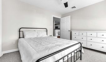 49 Rose St APT 109, Branford, CT 06405