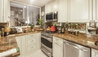1200 N NASH St 211, Arlington, VA 22209