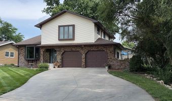 2304 High St, Beatrice, NE 68310