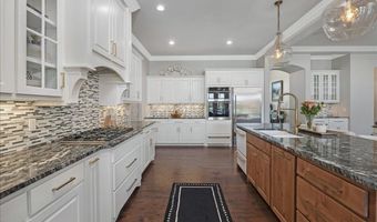 6406 BASSWOOD Ln, Amarillo, TX 79124