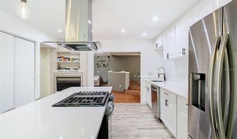 200 ALPINE St, Altamonte Springs, FL 32701