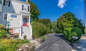 1055 Washington St, Bath, ME 04530