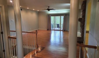 10458 Harmony Hills Dr, Aurora, IN 47001